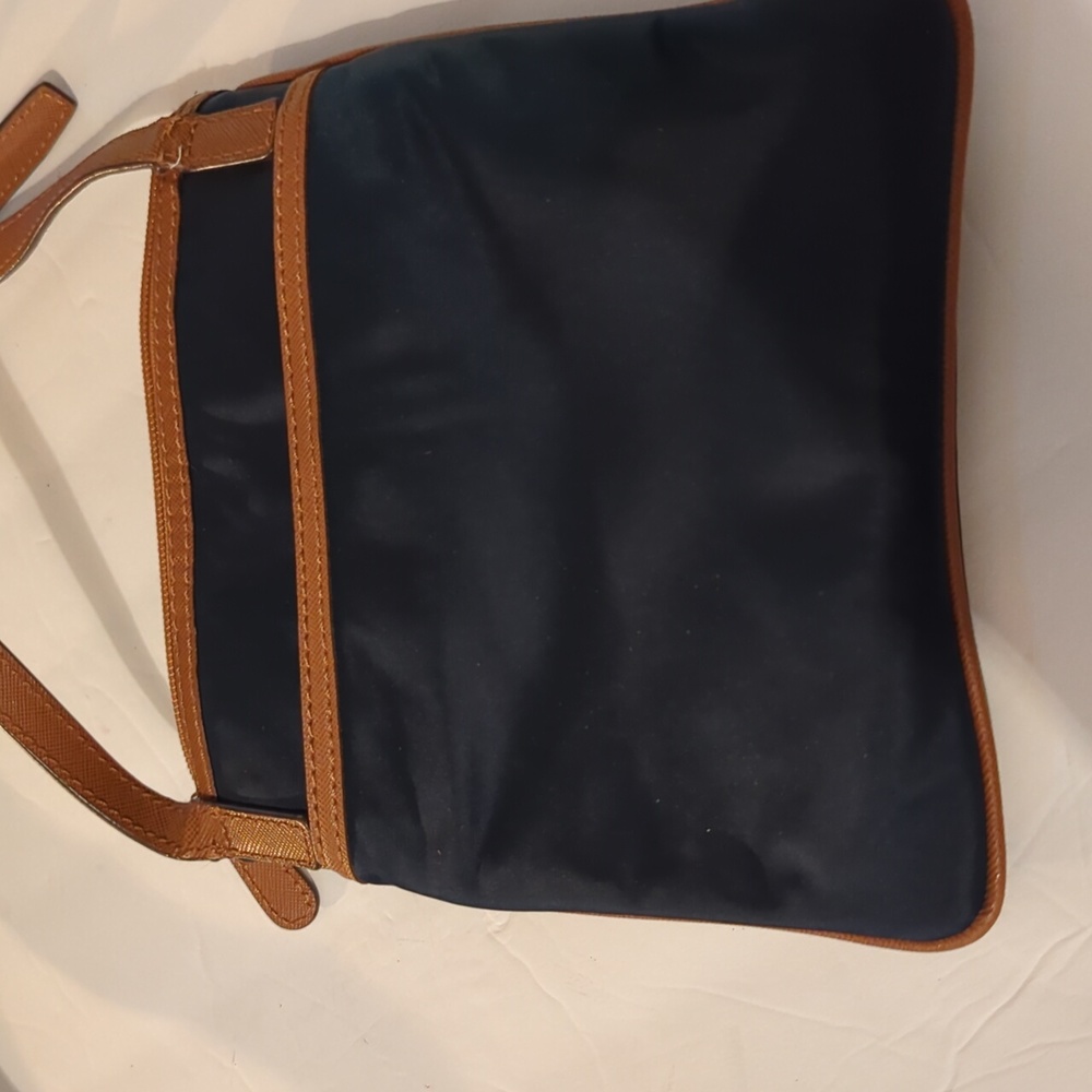 Michael Kors  crossbody - Picture 6 of 6